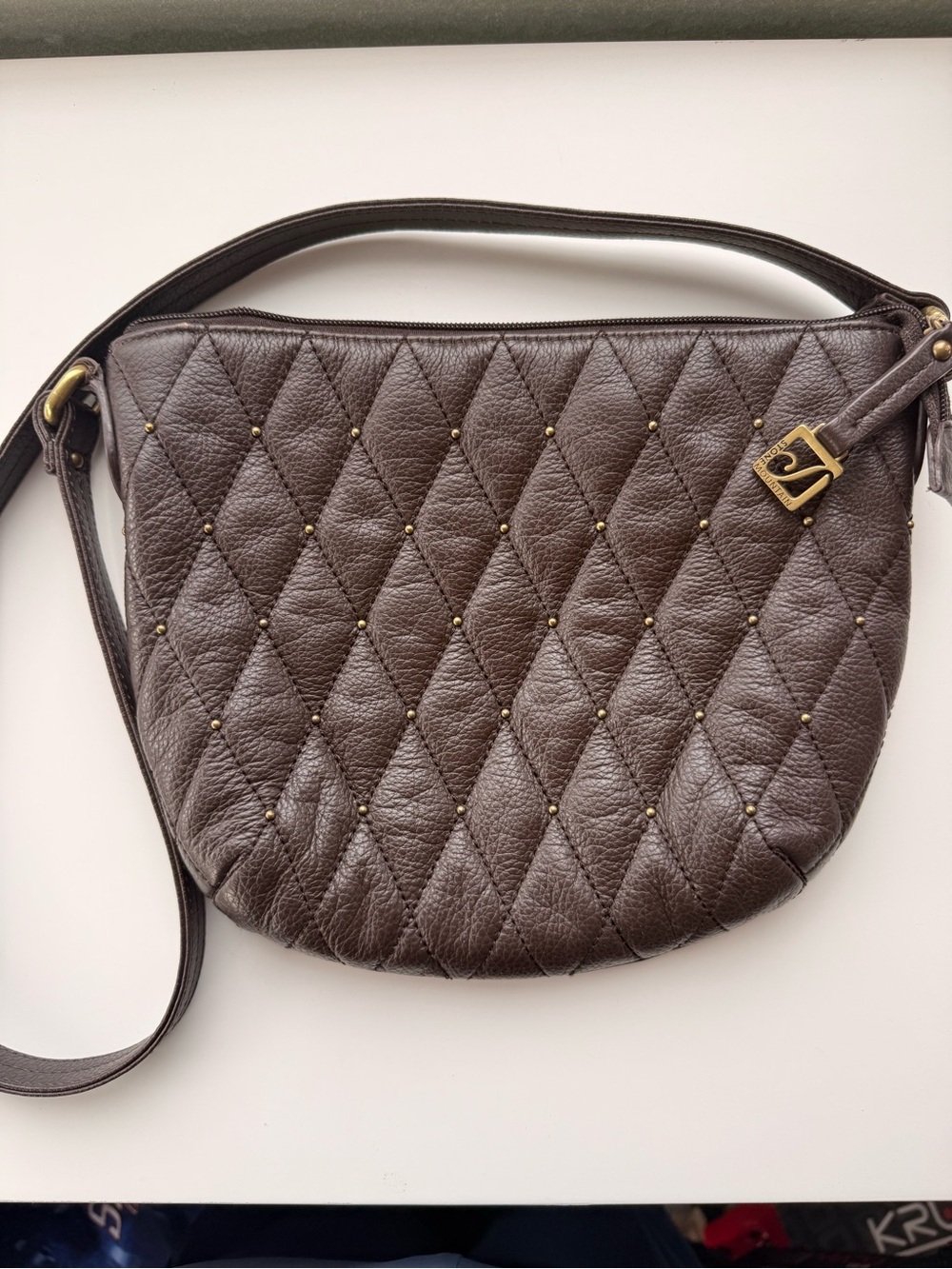 Vintage Stone Mountain Genuine Pebbled Leather Shoulder/Crossbody Bag